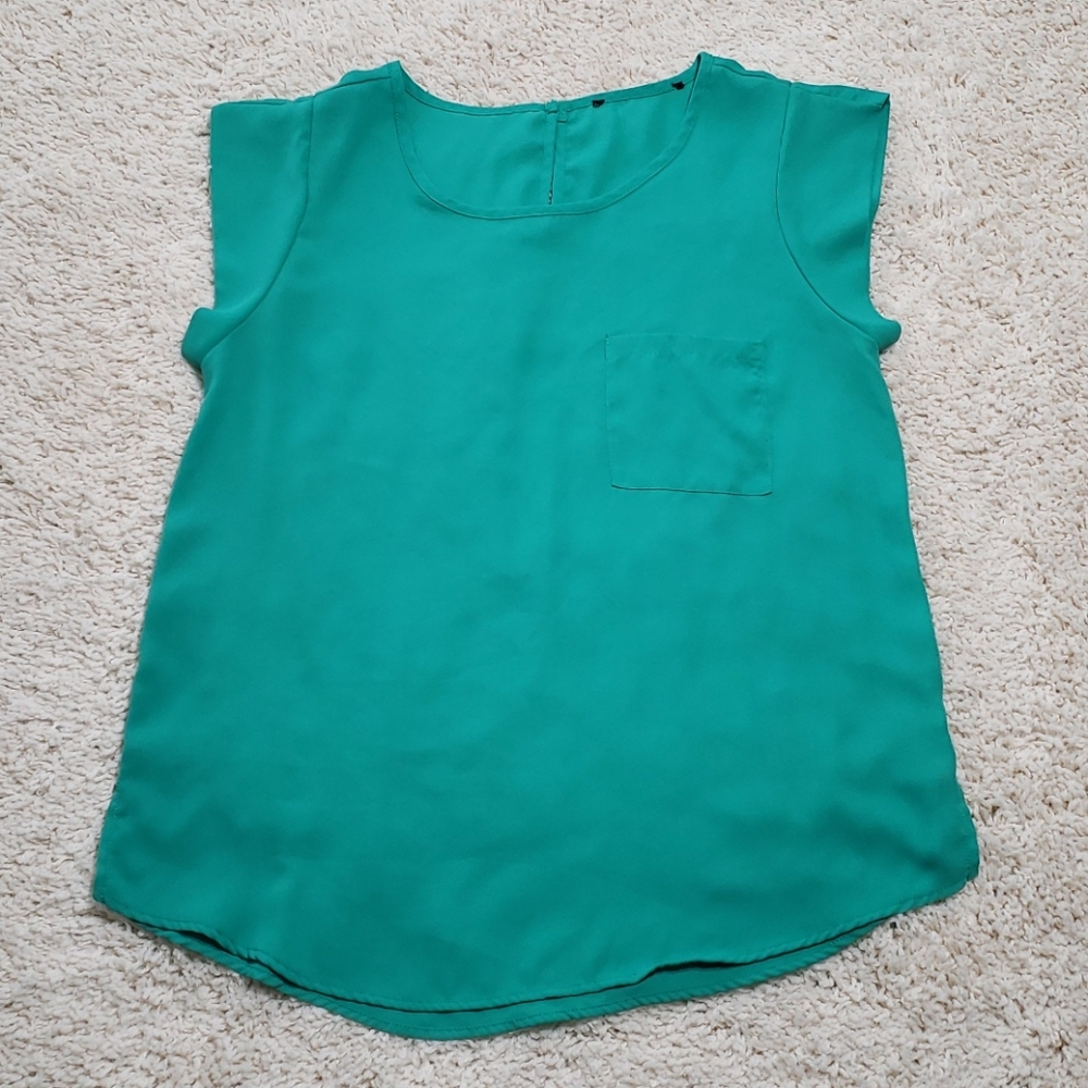 Short sleeved blouse, no tags possible Medium